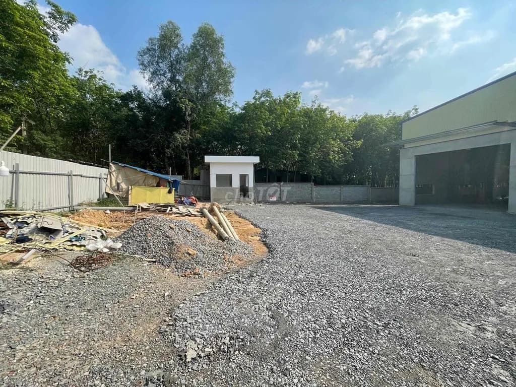 Cho thuê kho, nhà xưởng 9100m2 tại Xã Bình Mỹ, Bình Dương