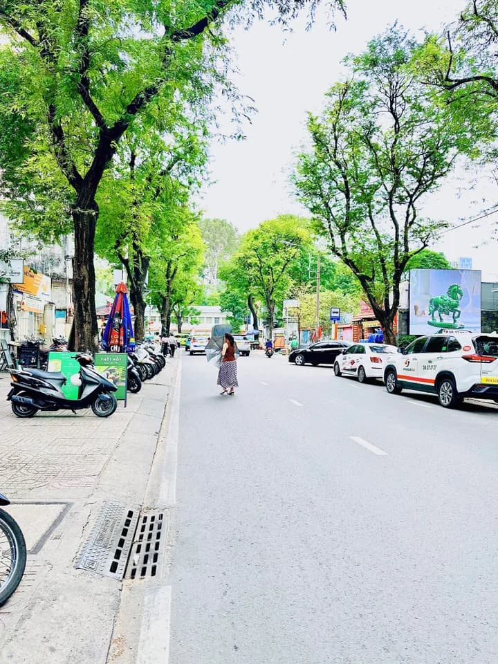 Cho thuê toà nhà mặt tiền 4.5x30m tại Xuân Hòa, TP. Hồ Chí Minh
