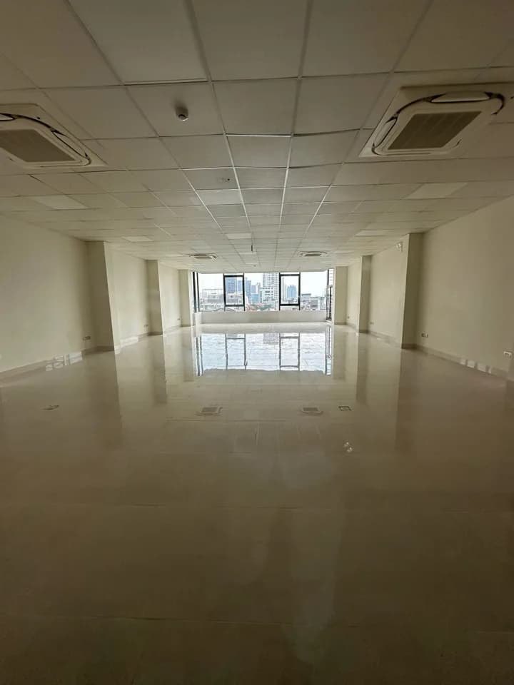 Cho thuê nhà riêng 130m2 giá 180 triệu tại phường Thanh Xuân, Hà Nội