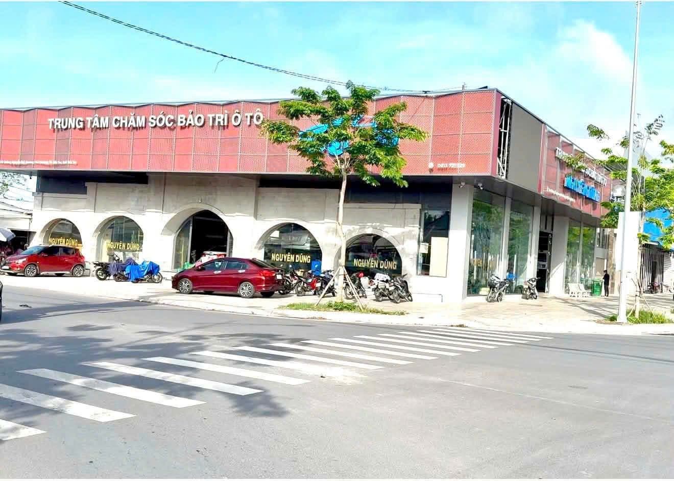 Cho thuê nhà góc 2 mặt tiền 658m² tại Phường Phú Khương, Bến Tre