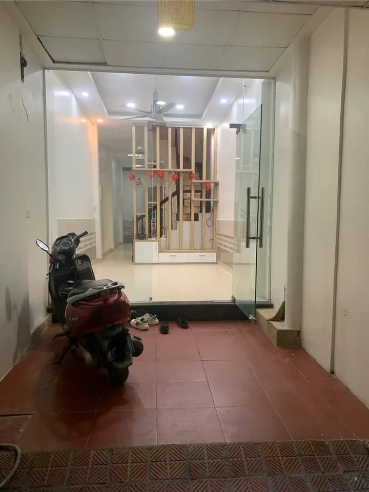 Cho thuê nhà nguyên căn 3 tầng 3PN tại Giảng Võ, Hà Nội