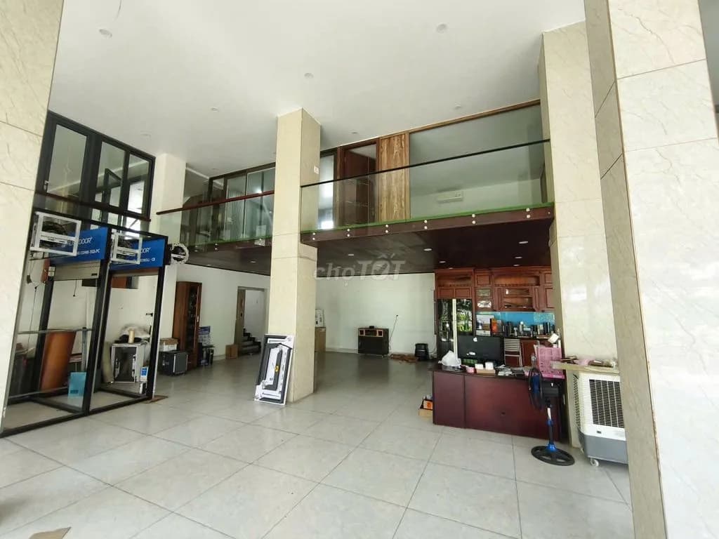 Cho thuê kho, nhà xưởng 700m2 tại Phú Tân, Bình Dương