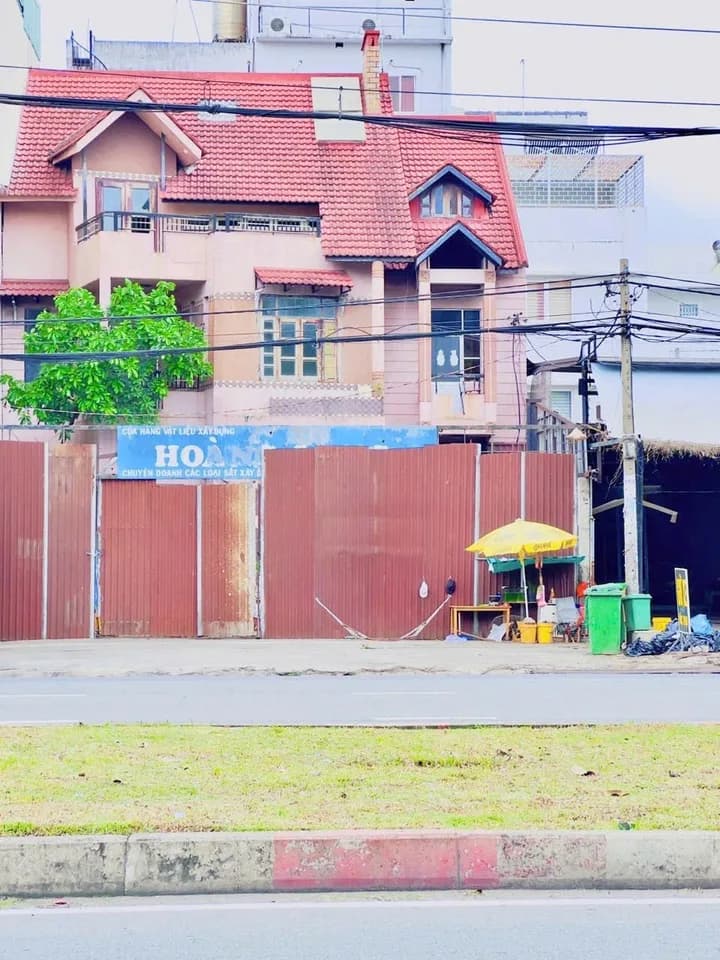 Cho thuê nhà mặt tiền 12x23m 3 tầng tại An Lạc, TP. Hồ Chí Minh