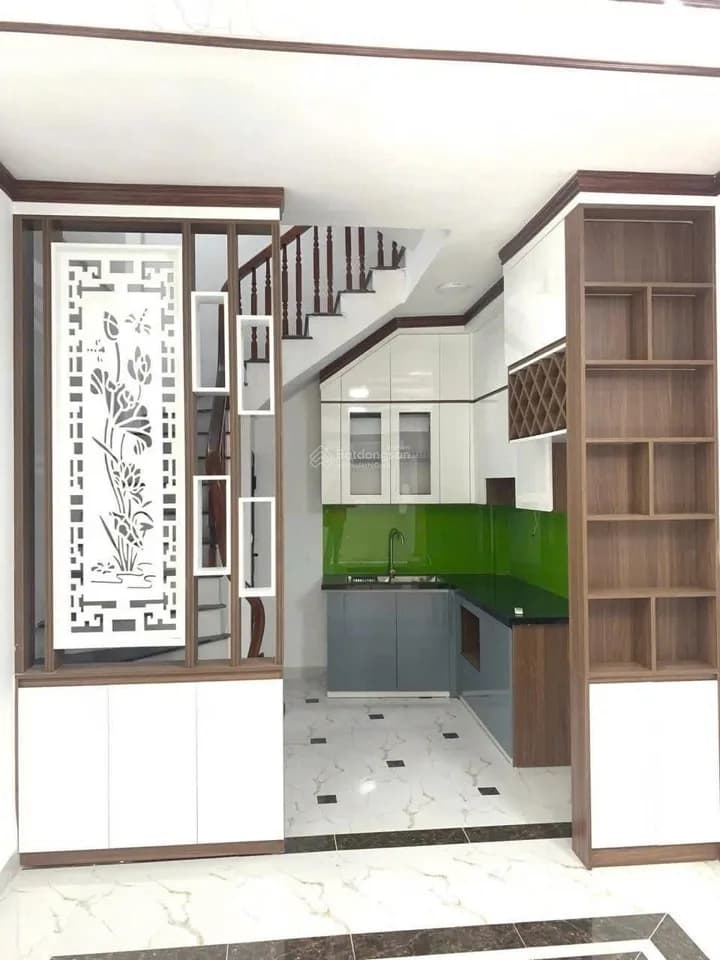 Cho thuê nhà nguyên căn 5 tầng 3PN tại Giảng Võ, Hà Nội