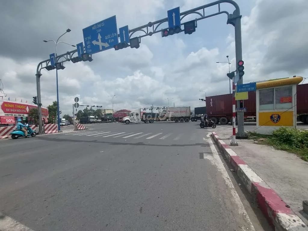 Cho thuê kho, nhà xưởng 2300m2 tại An Phú, Bình Dương