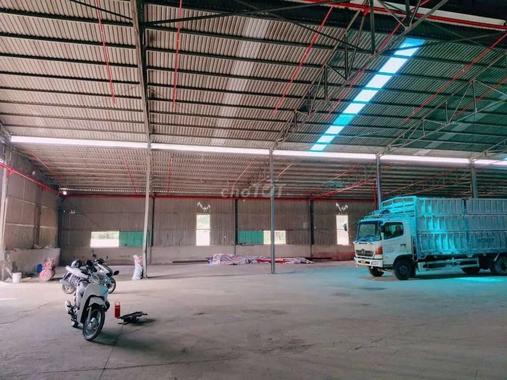 Cho thuê xưởng 4000m2 tại Tân Khánh, TP. Hồ Chí Minh