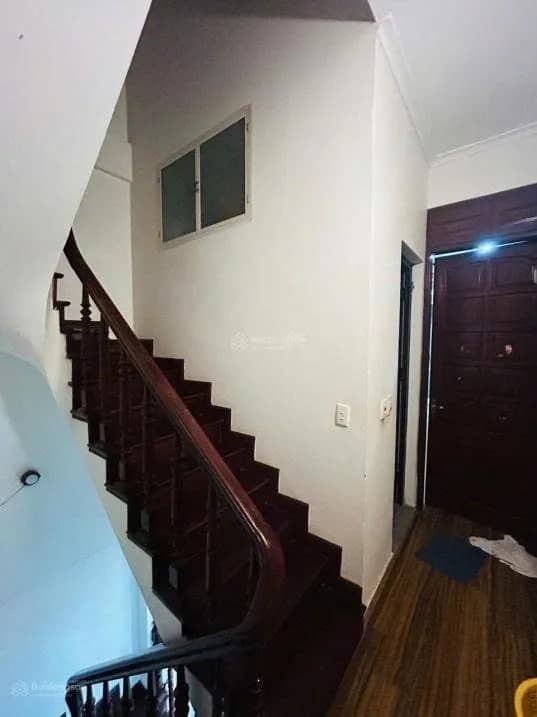 Cho thuê nhà 6PN 35m2 5 tầng tại Văn Miếu, Hà Nội