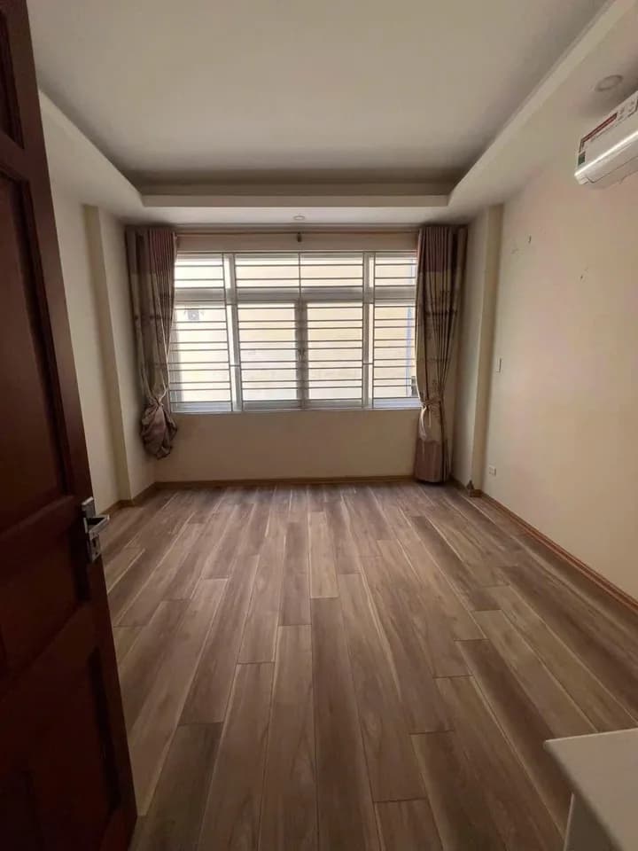 Cho thuê nhà 5PN 50m2 5 tầng tại Yên Hòa, Hà Nội