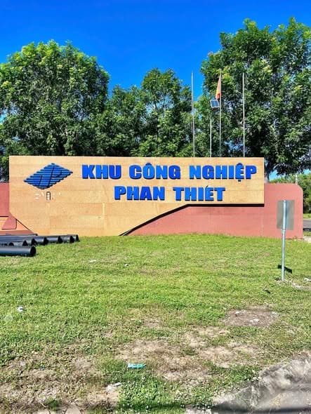 Cho thuê kho nhà xưởng 1500m2 tại Bình Thuận, Lâm Đồng