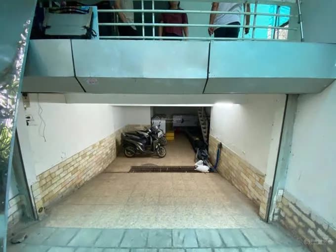 Cho thuê nhà biệt thự 80m2 4 tầng tại Yên Hòa, Hà Nội