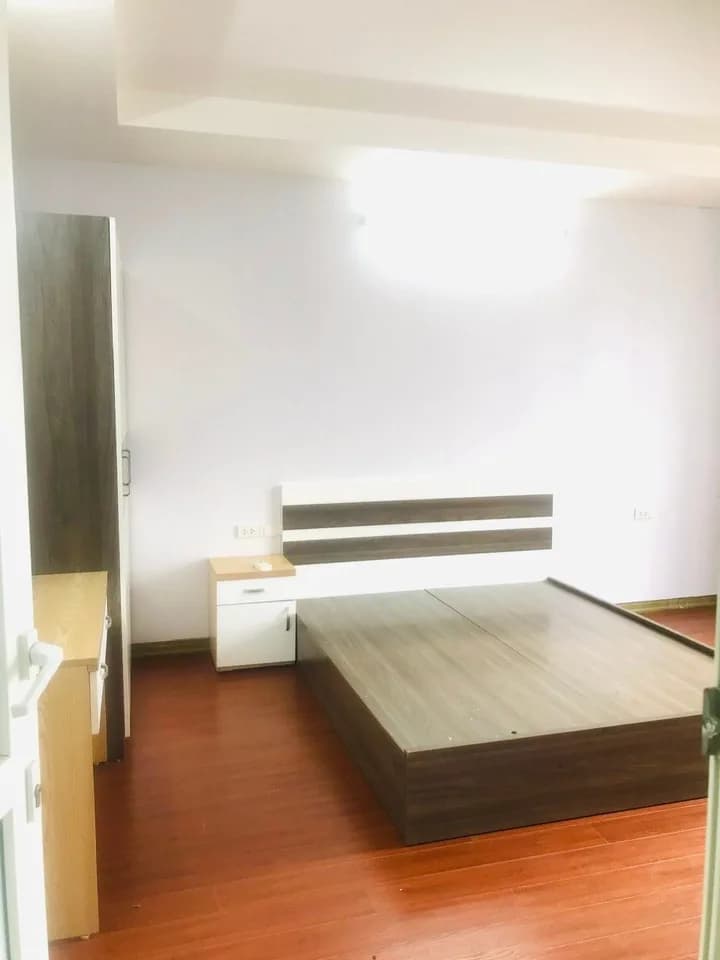 Cho thuê căn hộ chung cư 115m2 giá 11 triệu tại phường Quang Trung, Hà