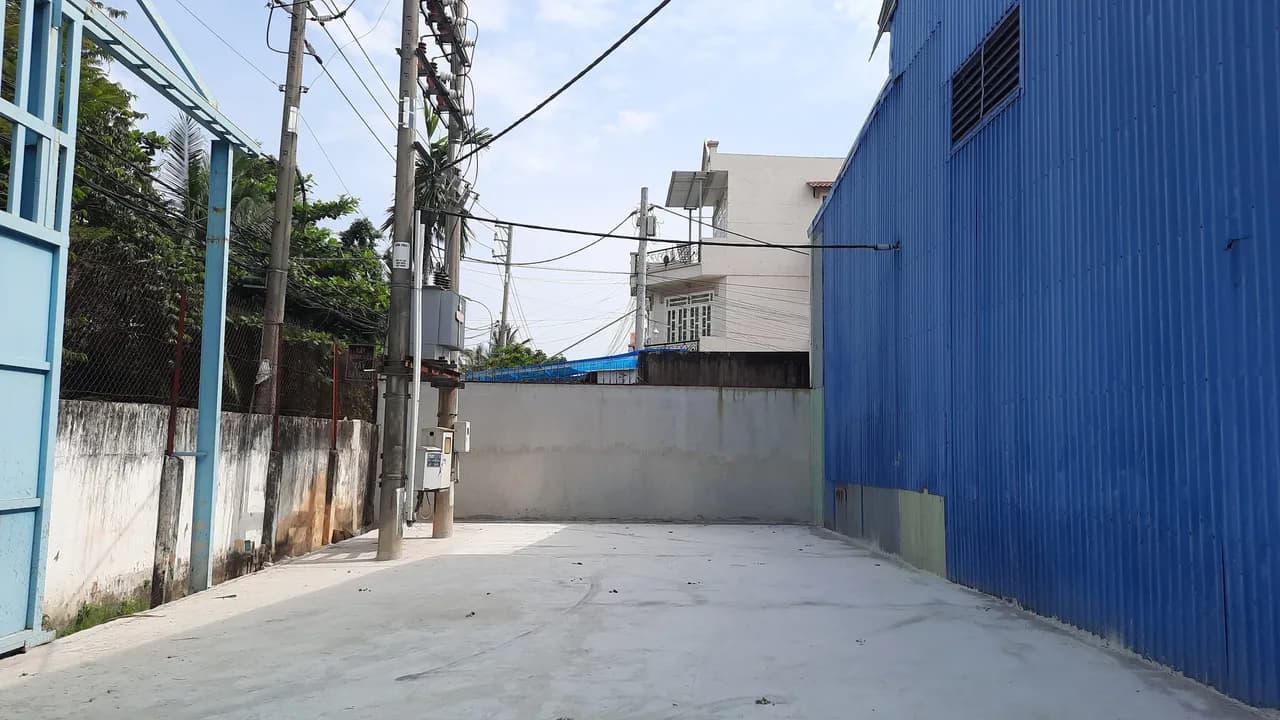 Cho thuê nhà xưởng 700m2 tại Thạnh Lộc, TP. Hồ Chí Minh