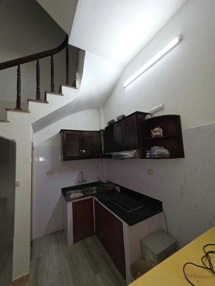 Cho thuê nhà nguyên căn 4 tầng 2PN tại Yên Hòa, Hà Nội