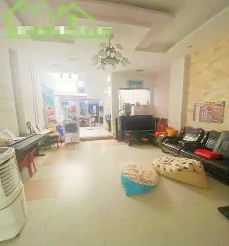 Cho thuê nhà 2 tầng mặt tiền tại Hòa Cường, Đà Nẵng