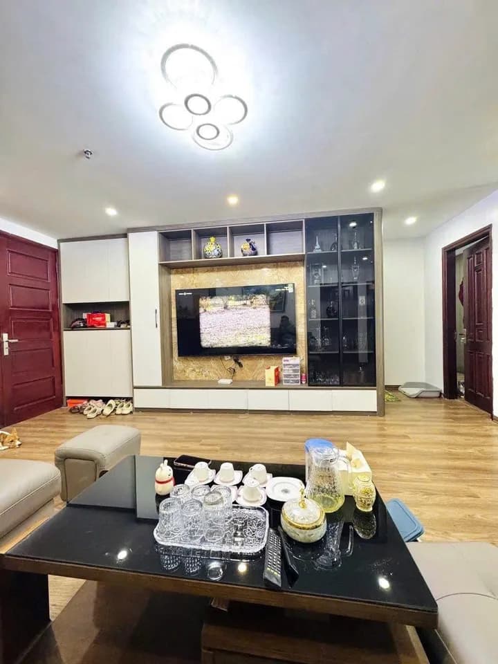 Cho thuê căn hộ 115m2 full nội thất tại Quang Trung, Hà Đông chỉ 13 tr