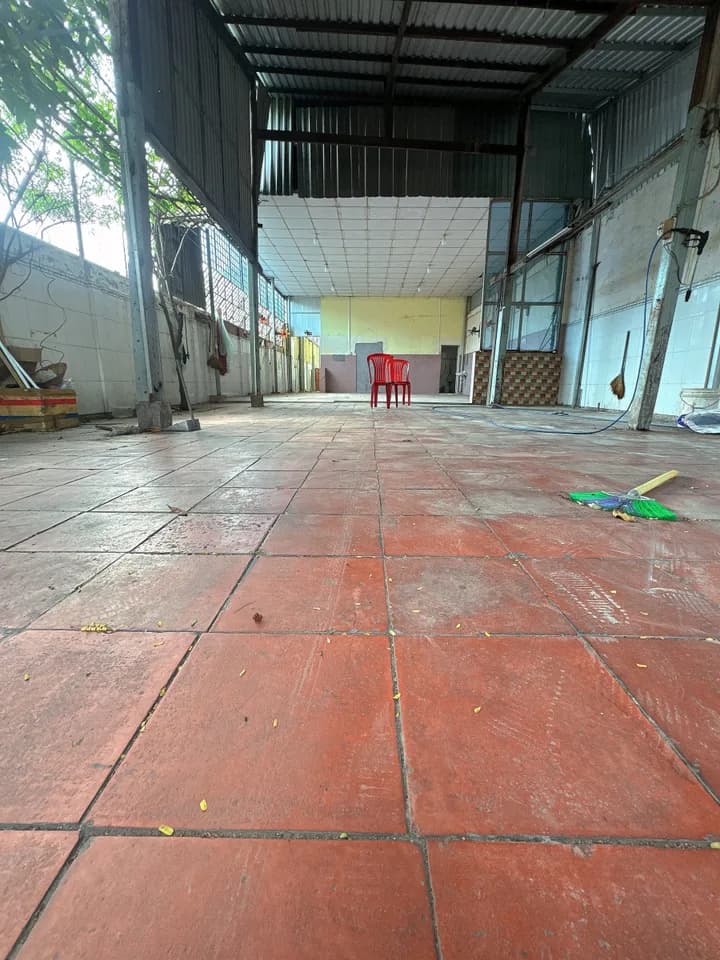 Cho thuê mặt bằng 260m2 mặt tiền tại Phú Khương, Bến Tre
