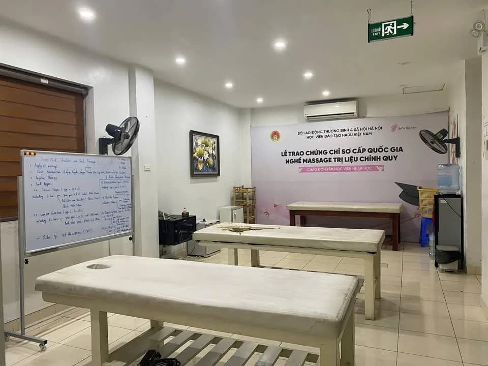 Cho thuê biệt thự 250m2 4 tầng tại Hà Đông, Hà Nội