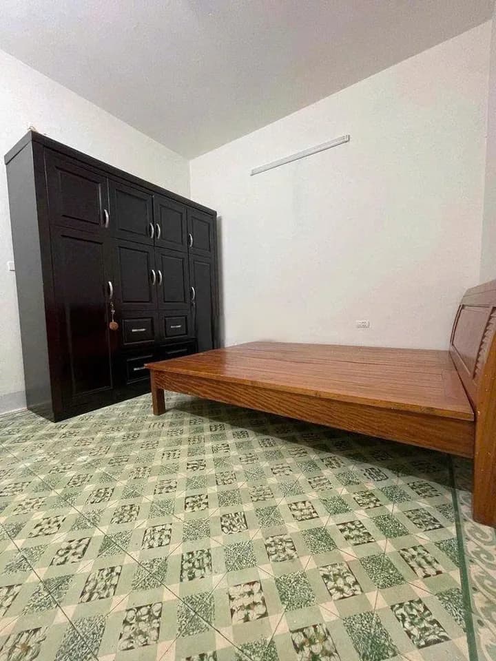 Cho thuê nhà 2 tầng 40m2 tại Ngọc Hà, Hà Nội