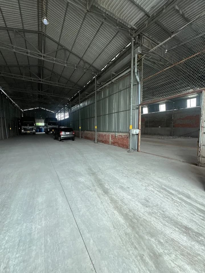 Cho thuê kho, nhà xưởng 1000m2 có điện 3 pha tại Phú Khương, Bến Tre