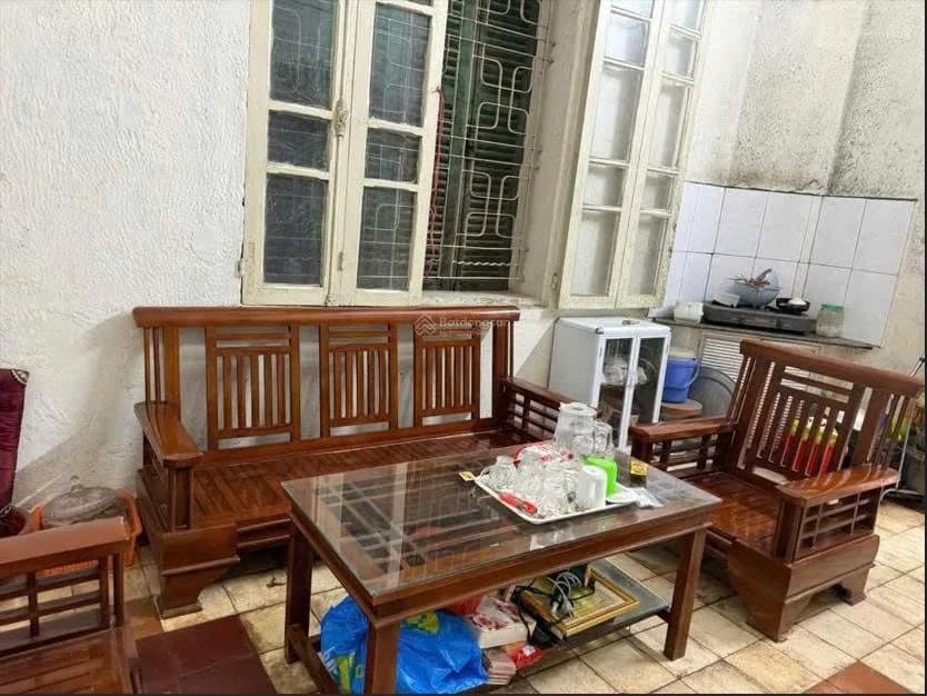 Cho thuê biệt thự Pháp cổ 30m2 tại Hồng Hà, Hà Nội